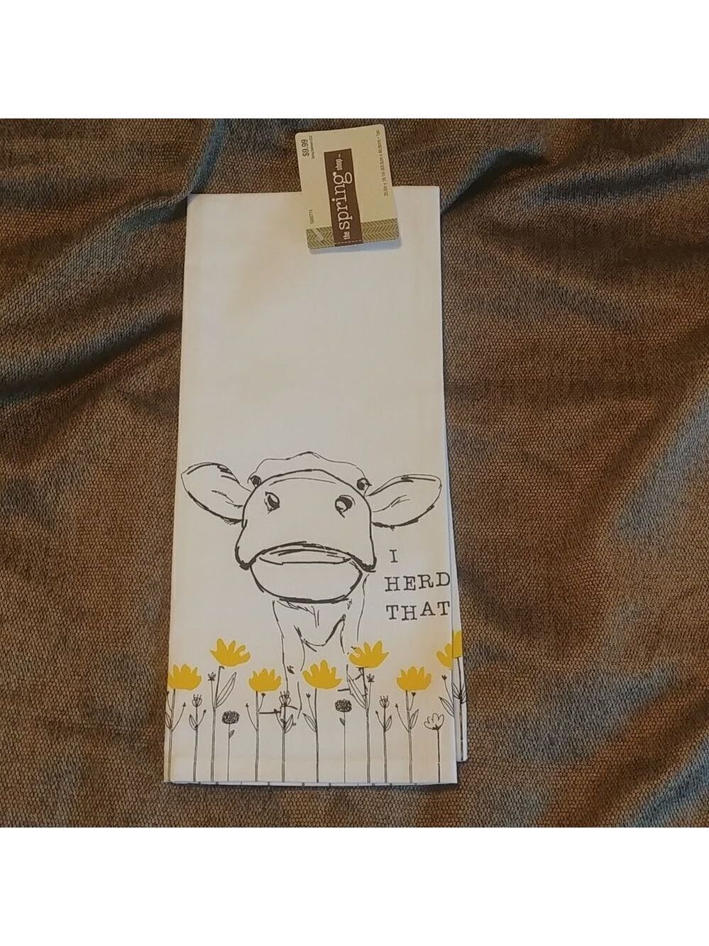 NWT Farmhouse Theme Cow "I herd that" with yellow flowers